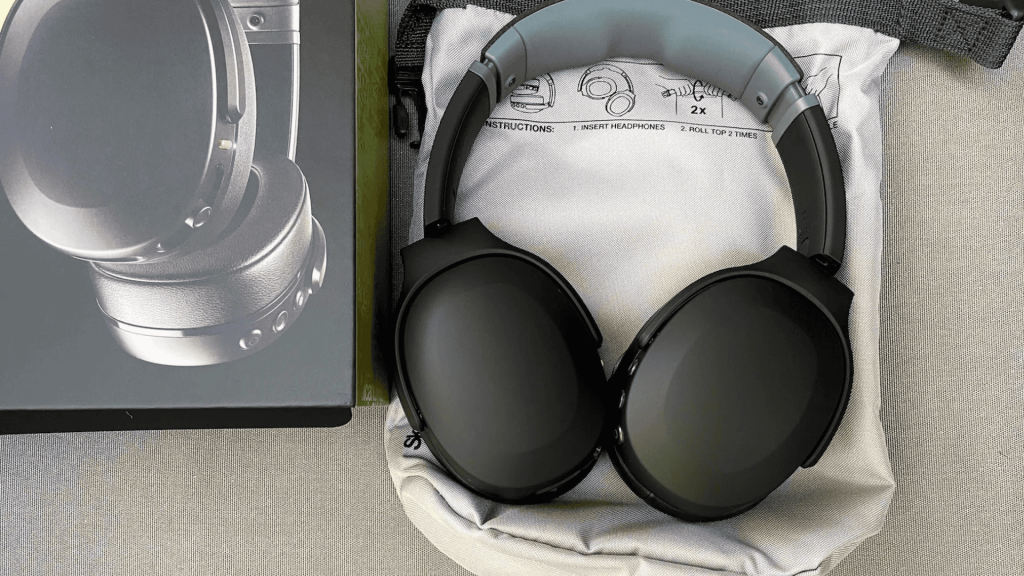 features of skullcandy crusher evo